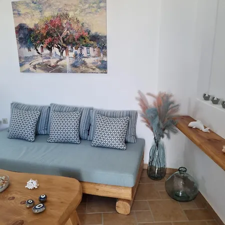 Holiday House In Paros בית נופש *
