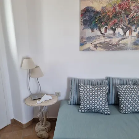 Holiday House In Paros 나오우사
