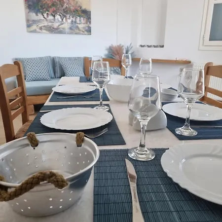 Holiday House In Paros Сasa de vacaciones *